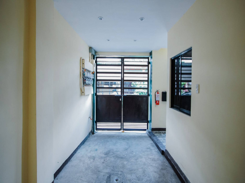 8 Studio Units 3Storey Apartment Building For Sale In Palmera Spring