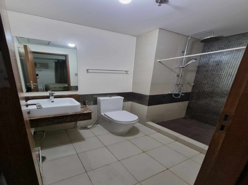 Fully Furnished 2 Bedroom Unit At The Sapphire Bloc Ortigas