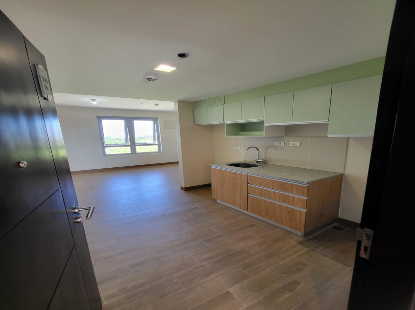 The Verdin At Maple Grove (Gen-Tri Cavite) Combinable Penthouse (10th Floor)