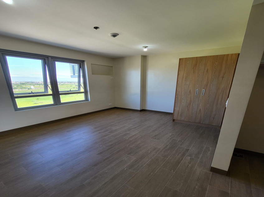 The Verdin At Maple Grove (Gen-Tri Cavite) Combinable Penthouse (10th Floor)