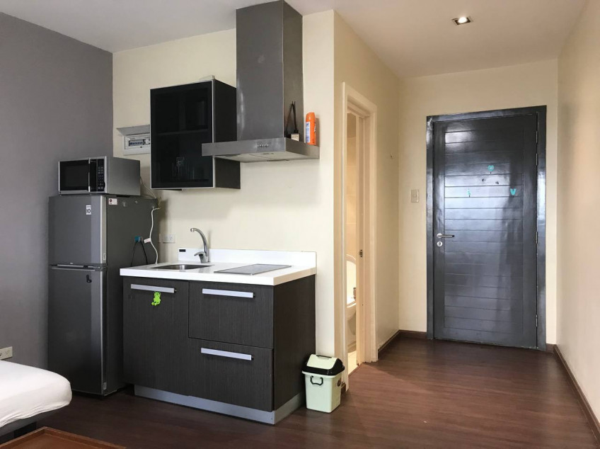 Condo Unit At Knightsbridge Residences Makati For Rent