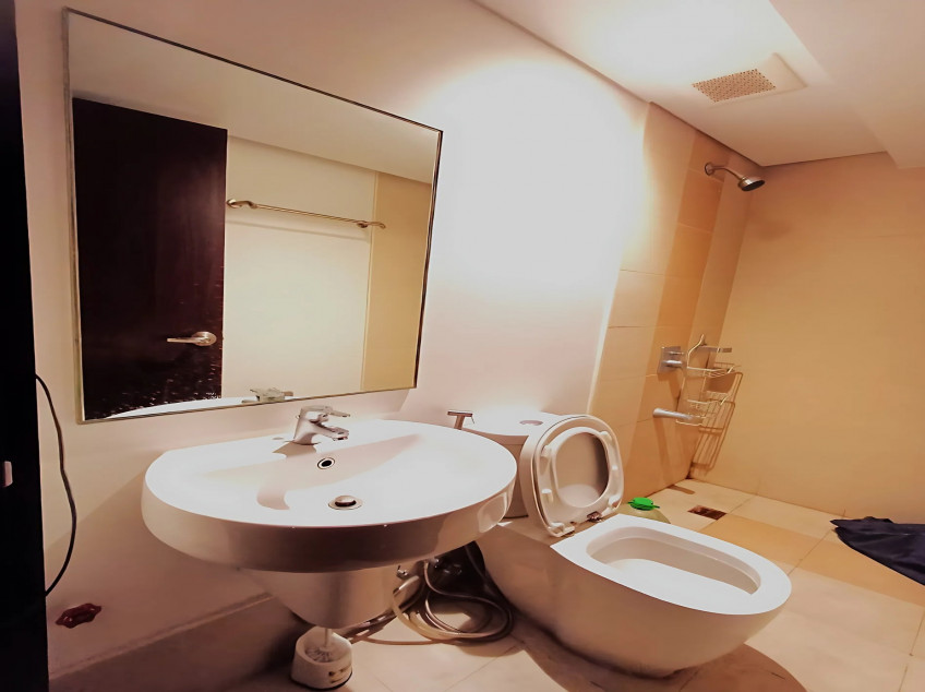 Condo Unit At Solstice Tower 2, Makati For Sale