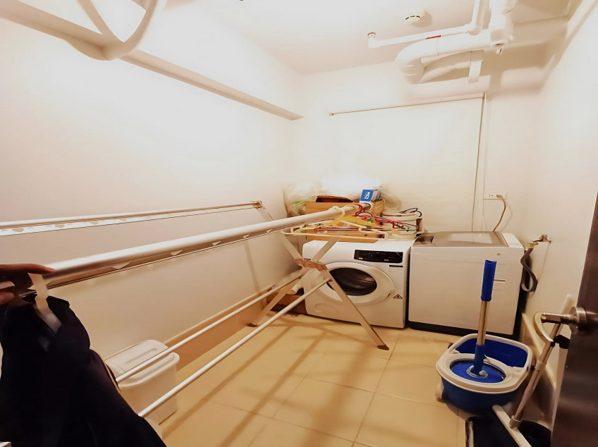 Condo Unit At Solstice Tower 2, Makati For Sale