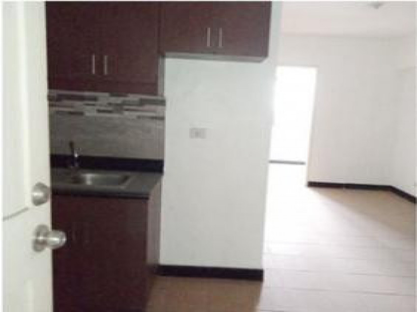 Unit 405, 4/F, Rosewood Pointe Condominium Taguig City