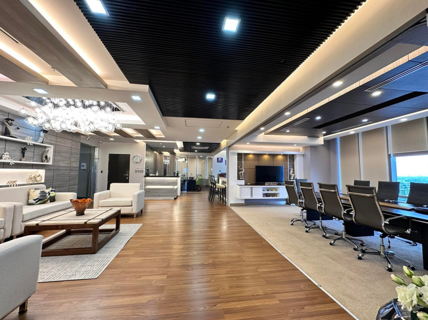 207.34 SQM Penthouse Office For Sale In Park Centrale Building, Cebu IT Park