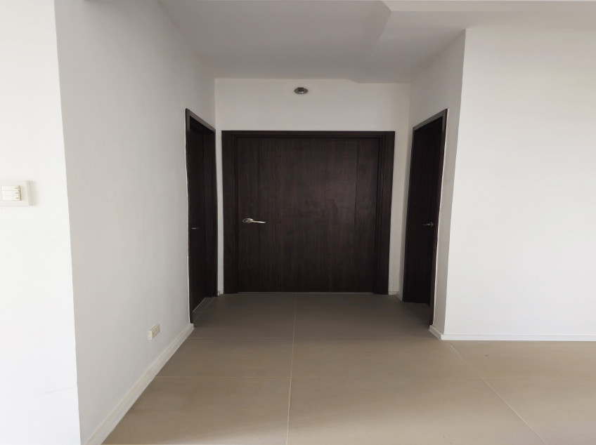 2BR Condo For Sale With Parking In Circulo Verde Quezon City