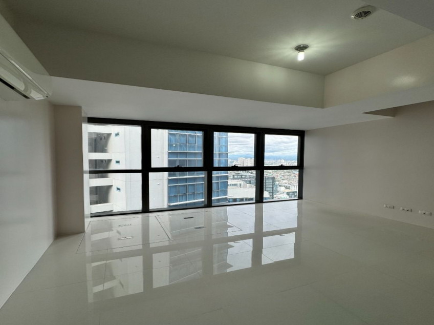 Last 2 Bedroom Penthouse Condo Unit For Sale In Uptown Ritz BGC