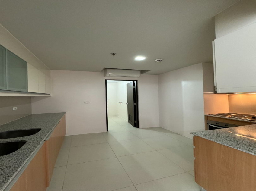 Last 2 Bedroom Penthouse Condo Unit For Sale In Uptown Ritz BGC