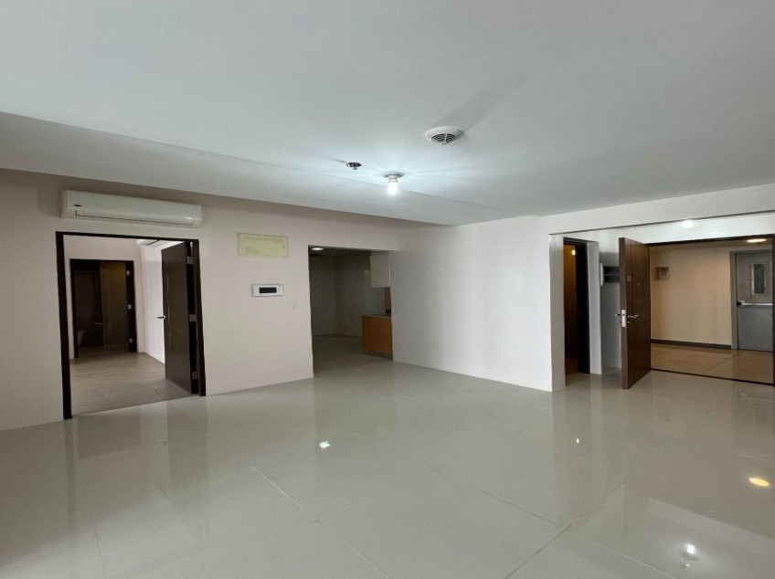 Last 2 Bedroom Penthouse Condo Unit For Sale In Uptown Ritz BGC