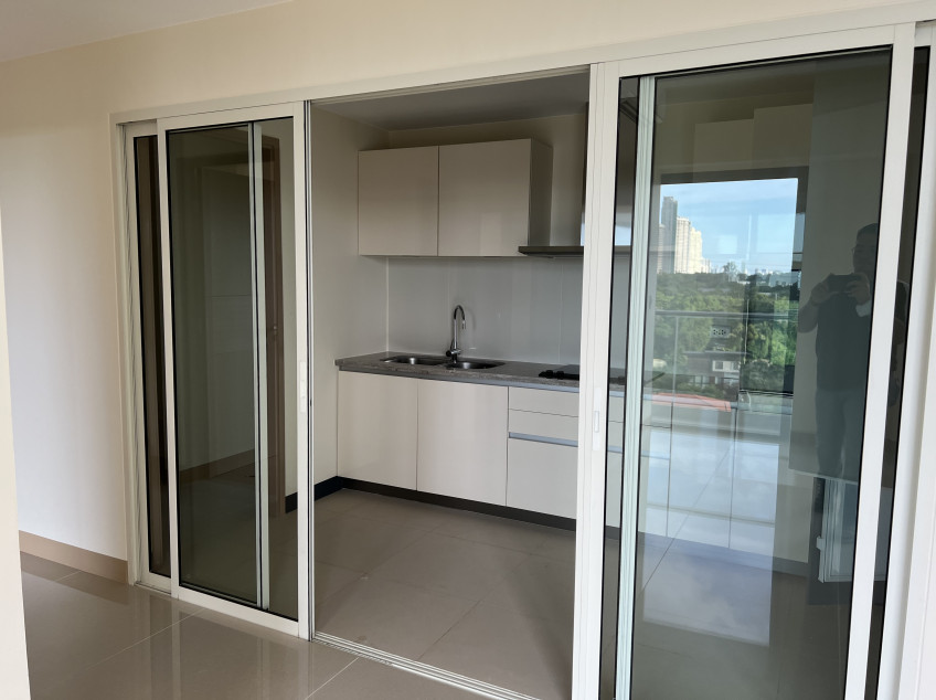 For Sale 2 Bedroom High End Rent To Own Condo In Albany Near BGC