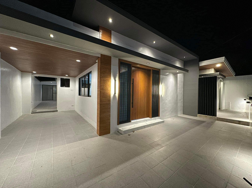 Bungalow House For Sale In Las Pinas