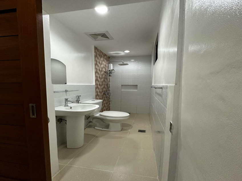 Bungalow House For Sale In Las Pinas