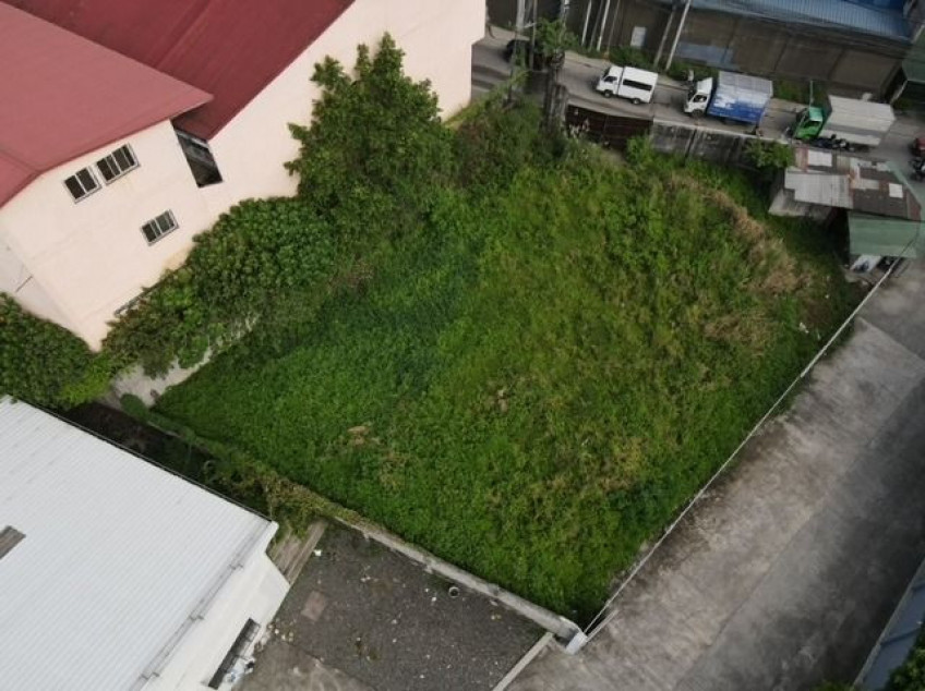 Lot For Sale In Mindanao Avenue, Quezon City