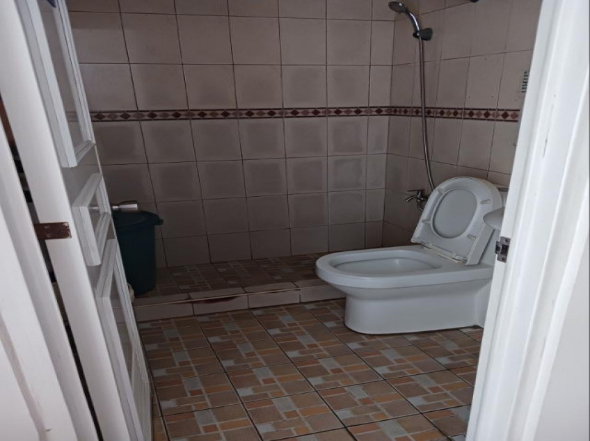 Room For Rent For Working Lady In Project 4, Quezon City