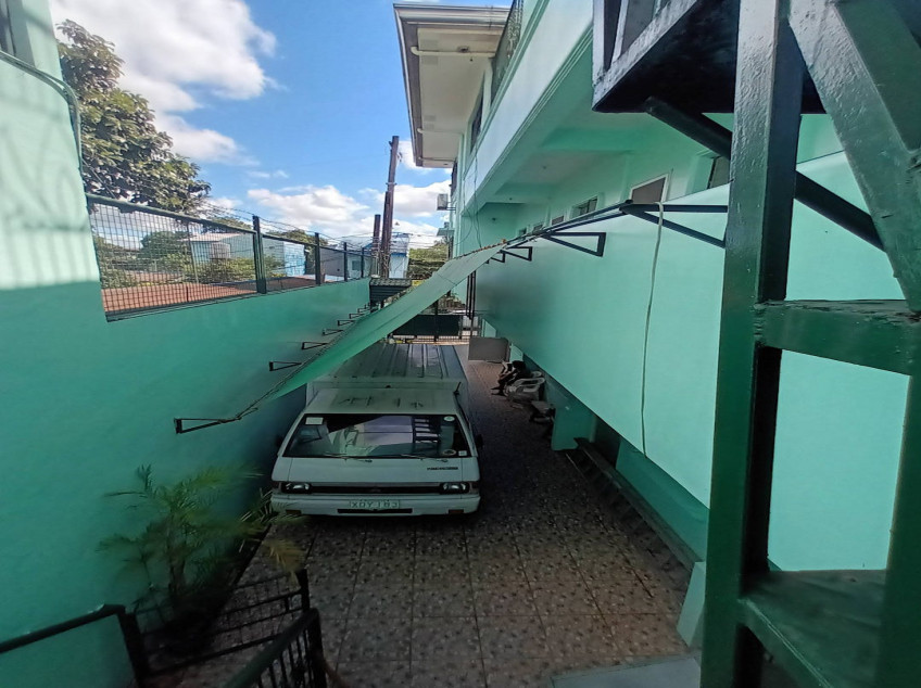 Sumakwel House And Lot In Caloocan For Sale