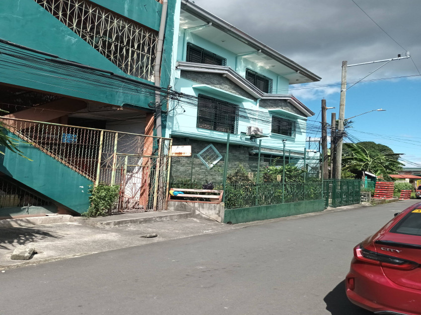 Sumakwel House And Lot In Caloocan For Sale