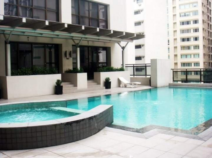 Grand Soho Makati Condo Unit For Sale