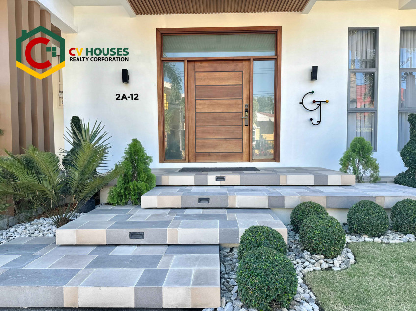 Luxurious House And Lot With Swimming Pool For Sale In Angeles, Pampanga