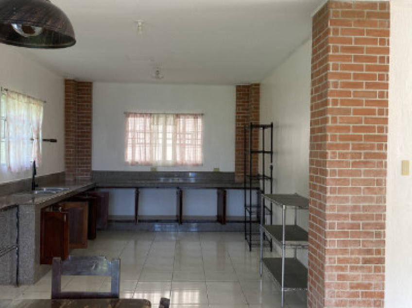 For Rent: 5 Bedroom House, 3 floors In Royale Tagaytay Estates