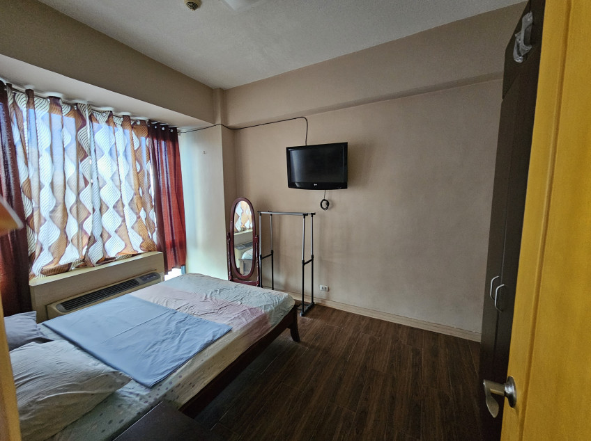 40 SQM Executive 1 BR Studio In Eastwood