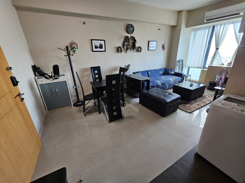 40 SQM Executive 1 BR Studio In Eastwood