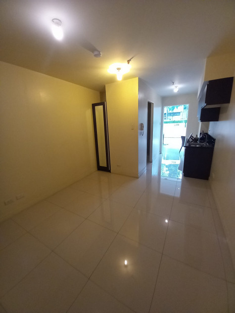 23k Monthly - Pre-Selling Condo In 20th Avenue, Across T.I.P University, Cubao - Aurora Escalades