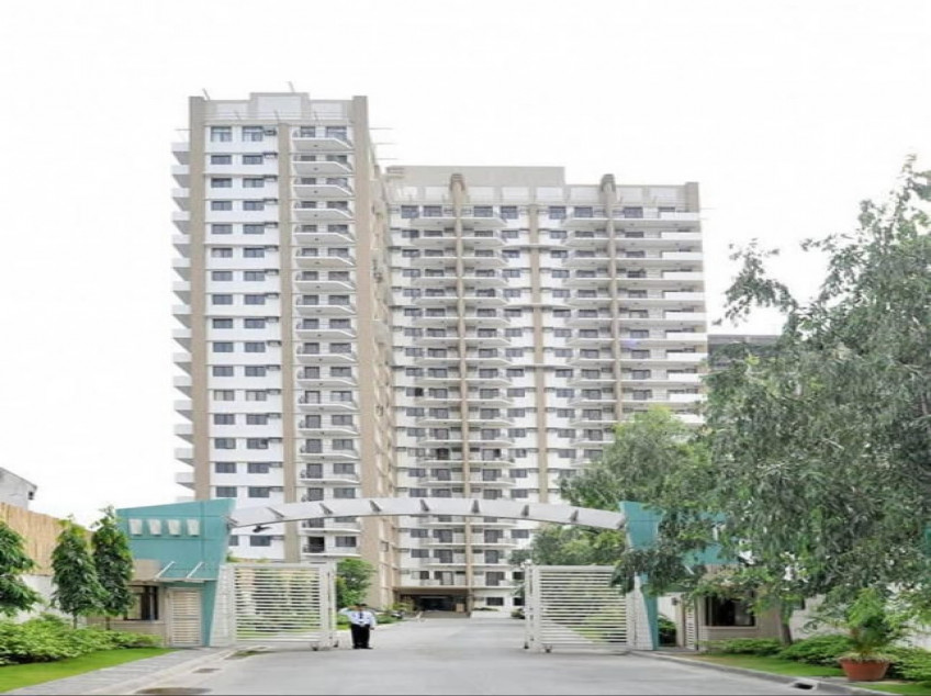 2 Bedroom Condo Unit With Drying Cage And Covered Street Level Parking In DMCI Cypress Towers Taguig