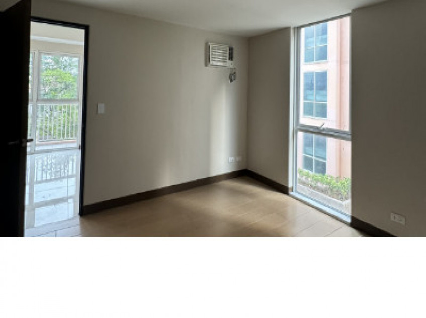 Rent To Own 1 Bedroom Condo For Sale In St. Mark Residences McKinley Hill Near Venice Grand Canal