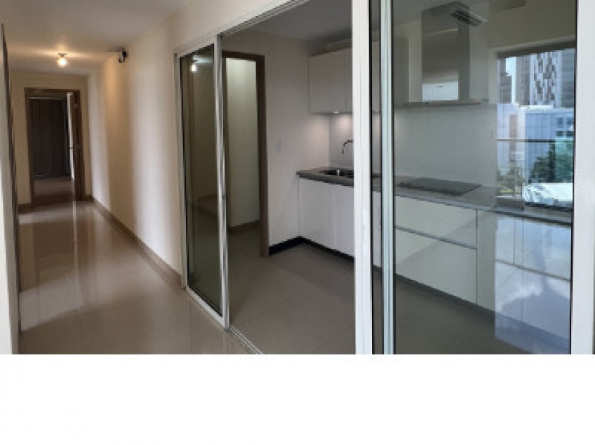 For Sale 3 Bedroom High End Rent To Own Condo In Albany McKinley West Near BGC