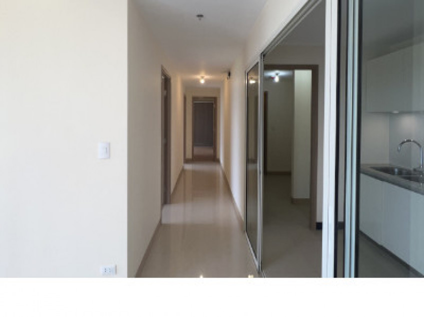 For Sale 3 Bedroom High End Rent To Own Condo In Albany McKinley West Near BGC