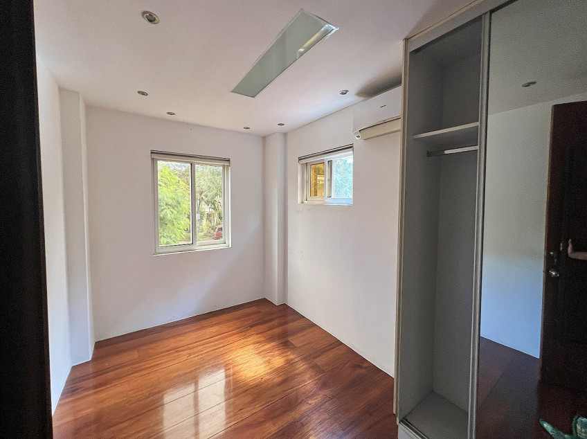 Ferndale Homes, Sampaguita Avenue, Quezon City, Metro Manila