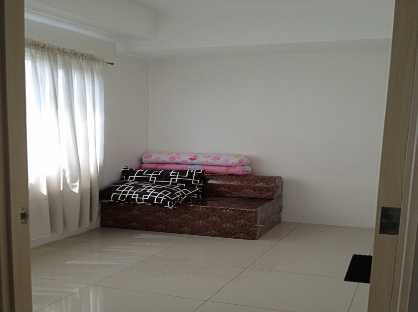 2-BR Unit Facing Katipunan Ave. In Katipunan, Quezon City