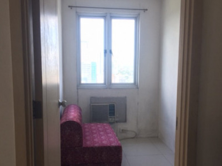 2-BR Unit Facing Katipunan Ave. In Katipunan, Quezon City