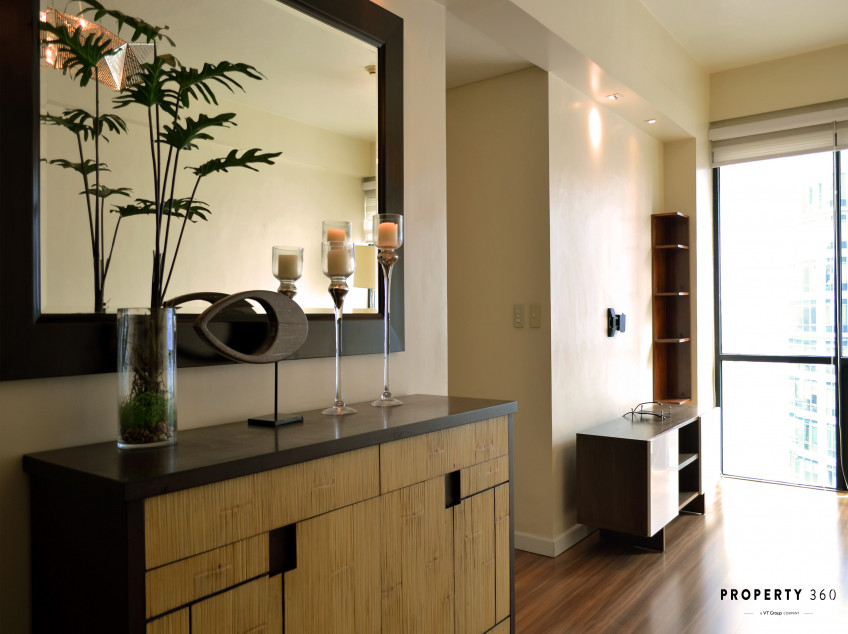 Fully Furnished 3BR In Bonifacio Ridge Taguig