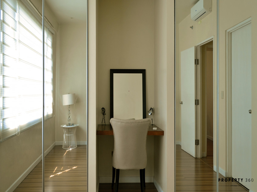 Fully Furnished 3BR In Bonifacio Ridge Taguig