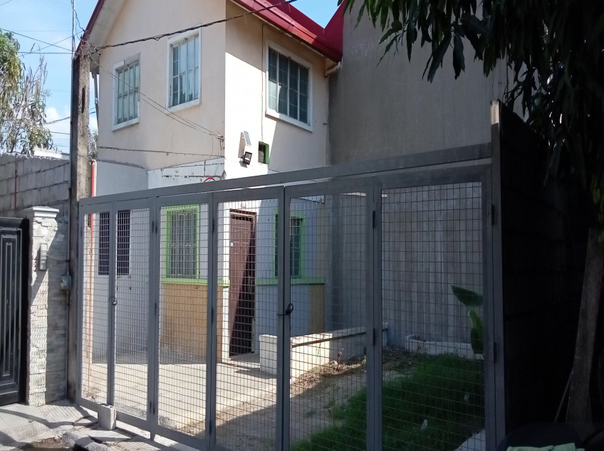 House For Sale At Celina Plains Subdivision Imus, Cavite