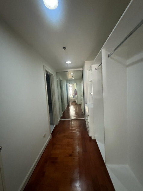 2 BR With Balcony For Lease At Palisaides Makati