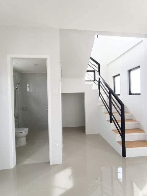 Two-Storey House & Lot In Cabanatuan, Nueva Ecija