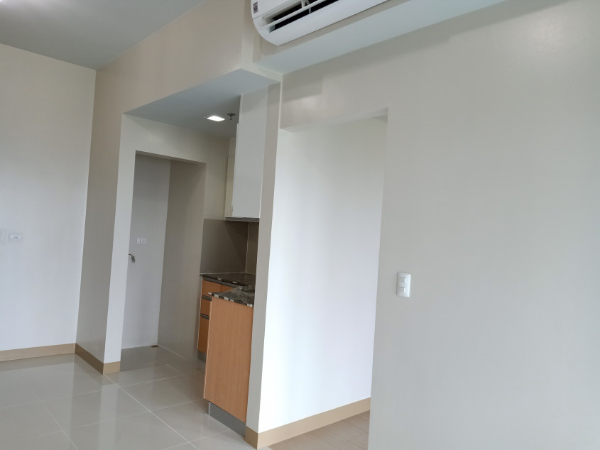 For Sale Executive Studio With Parking At Bayshore 1 Cluster 5 Parañaque