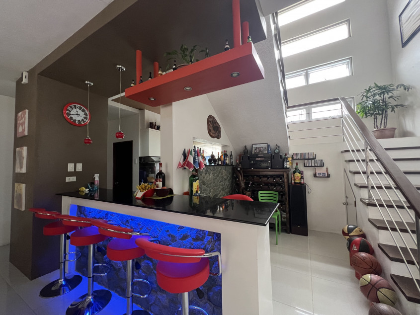 Cabin Log House And Lot For Sale In Baguio City