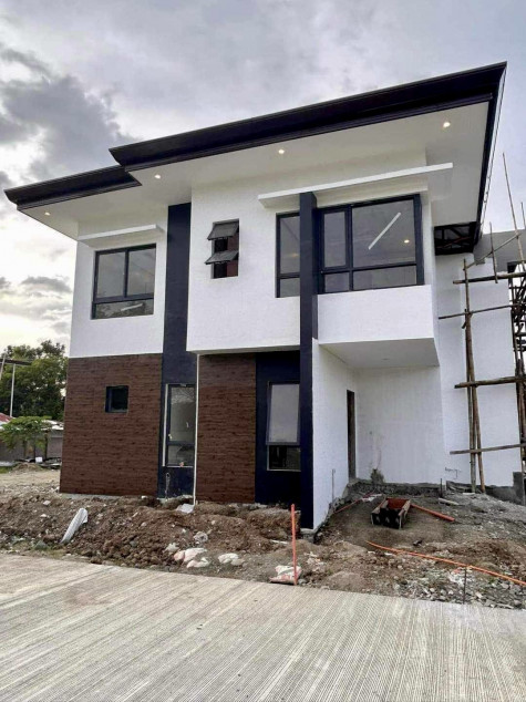 Pre-Selling House And Lot For Sale In Iloilo