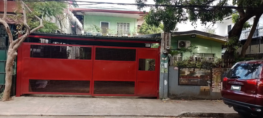 160 SQM House And Lot For Rent + 2 Covered Car Parking Bay In Marikina City