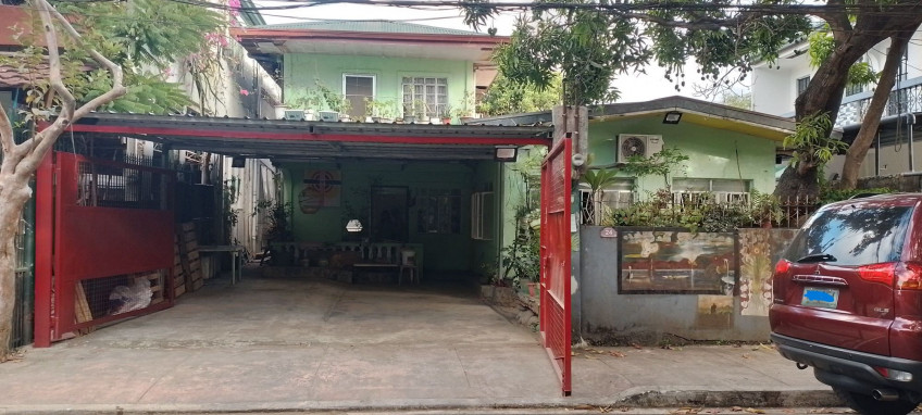 160 SQM House And Lot For Rent + 2 Covered Car Parking Bay In Marikina City