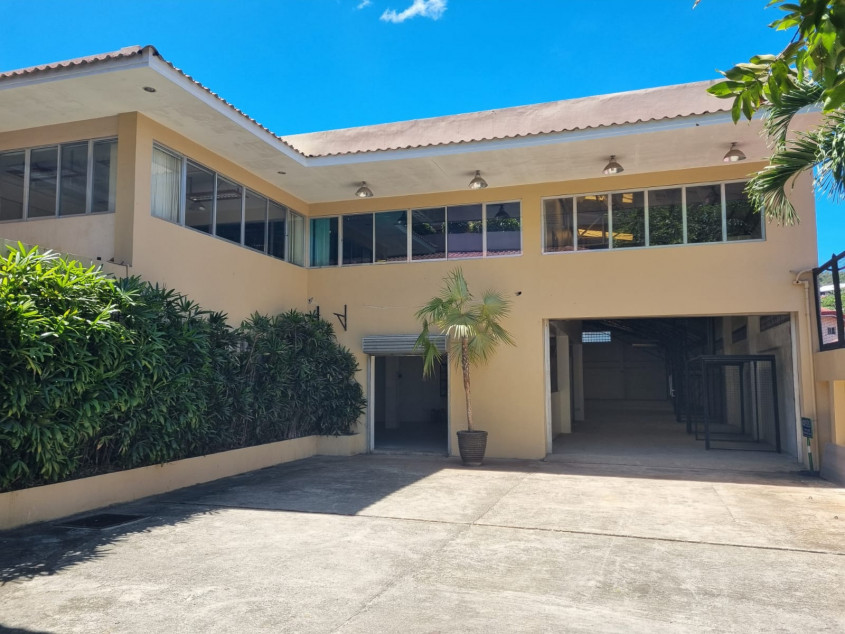 Commercial Building With Warehouse In Talamban, Cebu City
