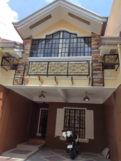 Townhouse And Lot For Sale | Jem 4, Tandang Sora, Quezon City