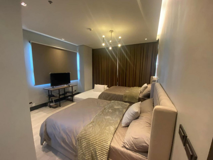 27 Annapolis - Fully Furnished Penthouse With Parking Slots (Mandaluyong)