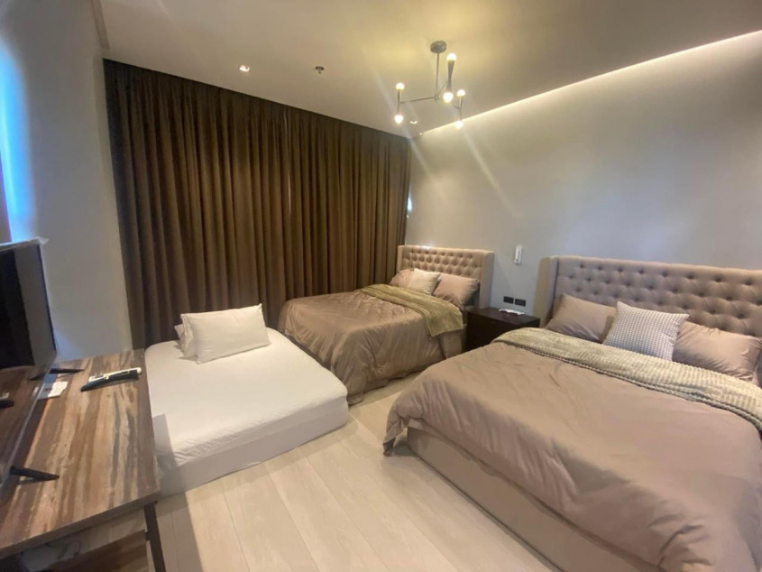 27 Annapolis - Fully Furnished Penthouse With Parking Slots (Mandaluyong)