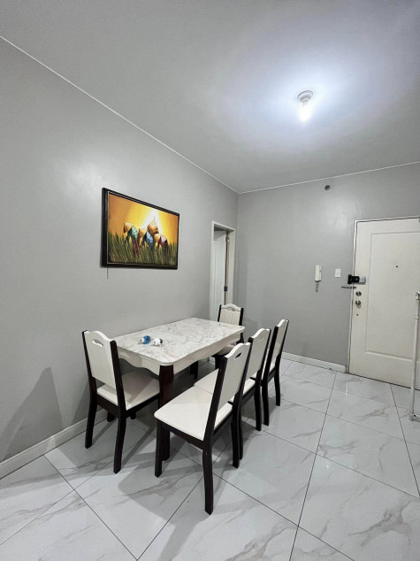 2 BR Units At Monarch Park Suites Parañaque