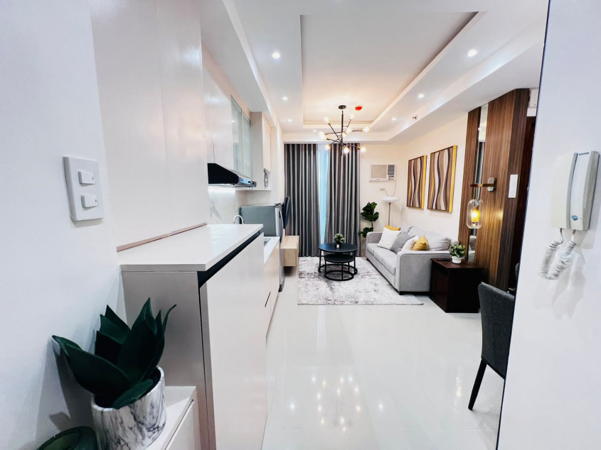 1 Bedroom Available Completely Renovated By License Architect In Mandaluyong