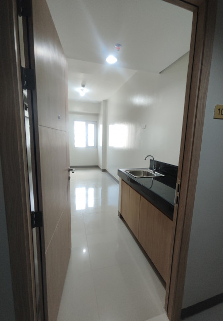 2 BR Condo Unit At Charm Residences Cainta